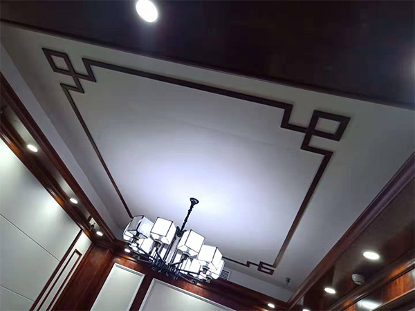 角鐵木箱